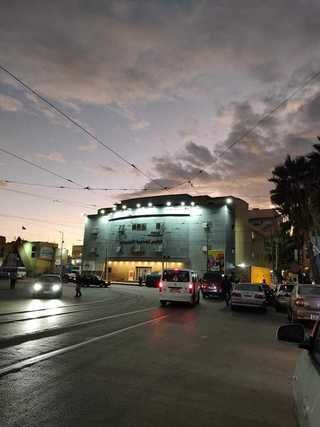 Elanfoshy Alshab Cinema